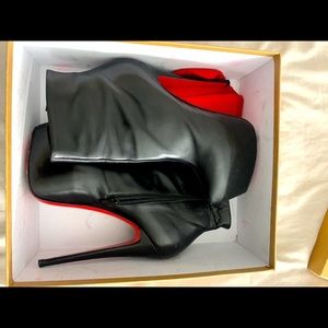 Christian Louboutin Daf Booty 160mm Calfskin Size 39